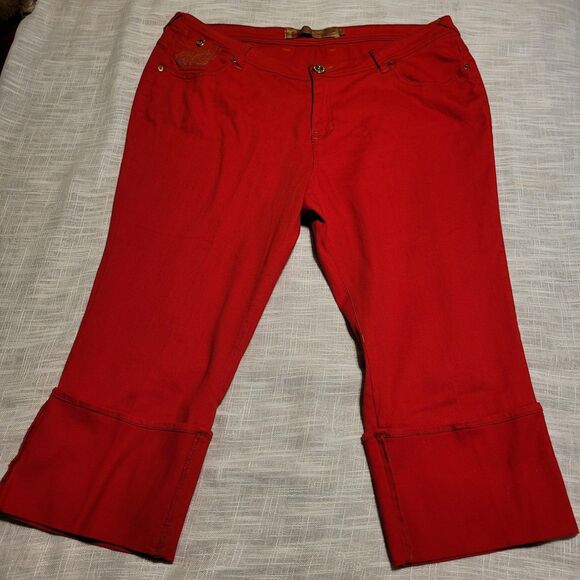 Apple Bottoms Womens Capri Denim Jeans Size 21/22  Embroidered Pockets Y2K - Picture 1 of 11